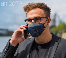 Lade das Bild in den Galerie-Viewer, Medizinische Gesichtsmaske air20PRO dark/blue sea (Anti-Brillenbeschlag)