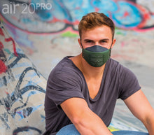 Lade das Bild in den Galerie-Viewer, Medizinische Gesichtsmaske air20PRO dark/darkgreen (Anti-Brillenbeschlag)